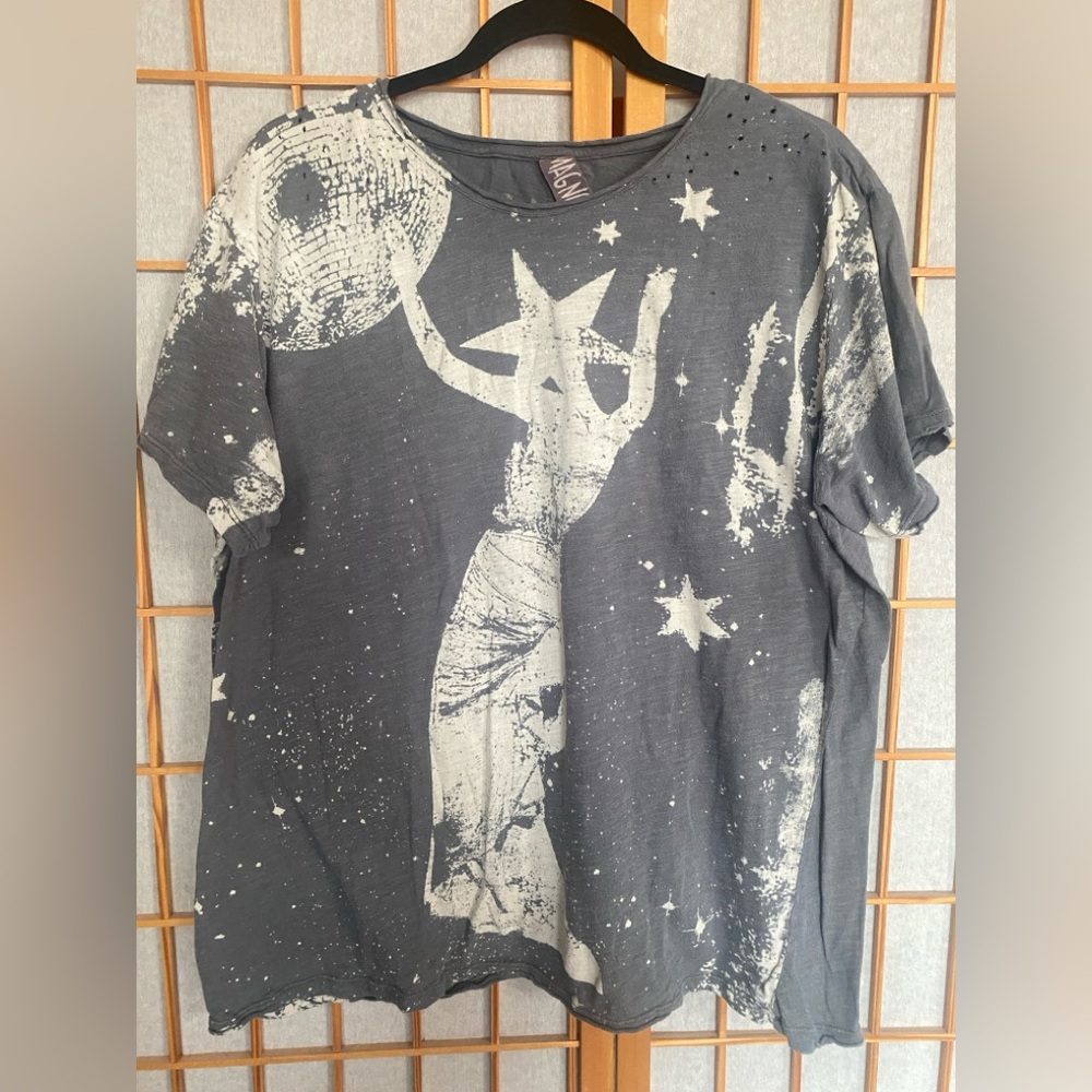 Magnolia Pearl Space Disco Ozzy gray boyfriend Tee